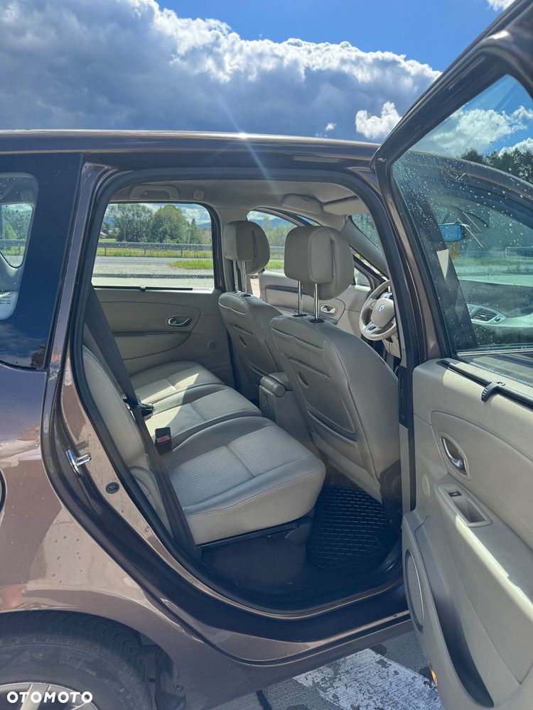 Renault Scenic - 8