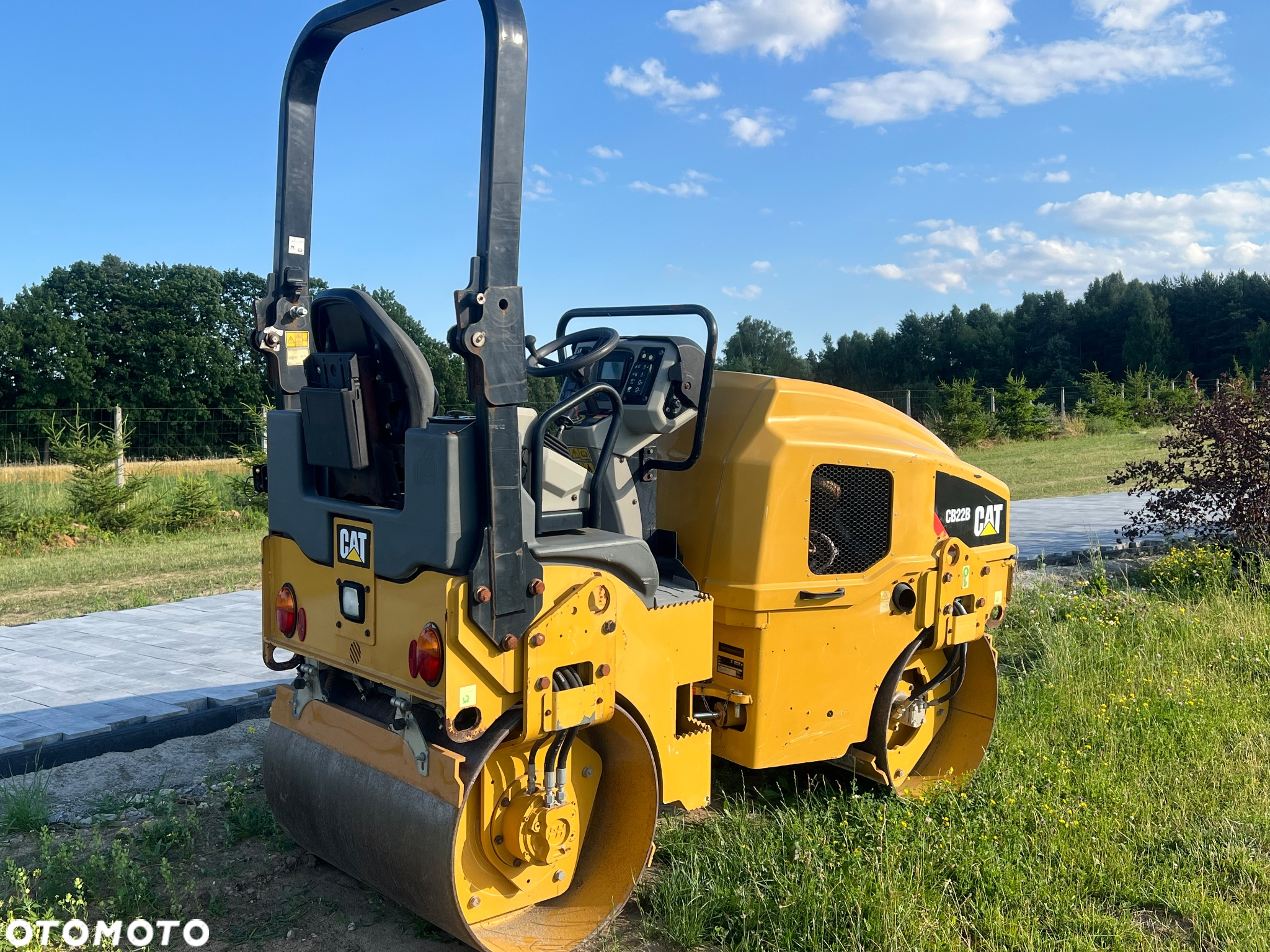Caterpillar Walec drogowy CAT 100cm CB22B 2017r  zagęszczarka Catepillar CB 22 B Szer 100 cm Wibracja na oba bębny Zbiorniki na wodę Bomag  2,5 tony 24KW - 3