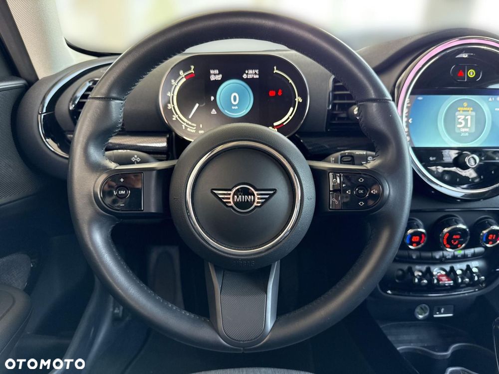 MINI Clubman - 12