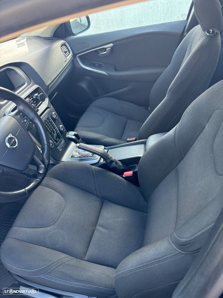 Volvo V40 2.0 D2 Kinetic - 4