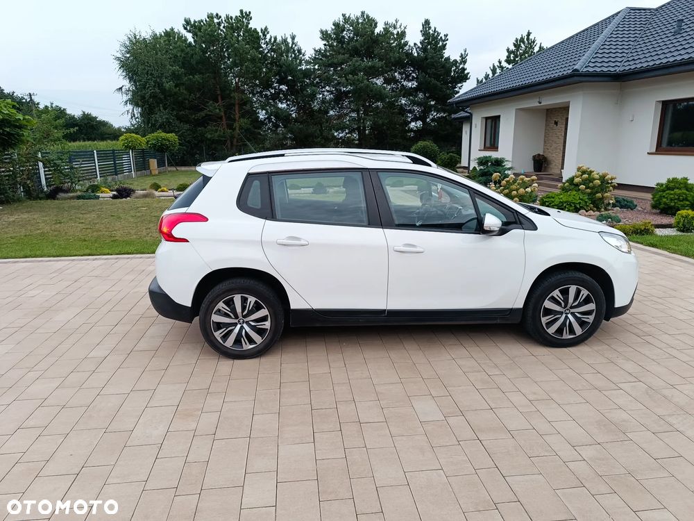 Peugeot 2008 1.2 Pure Tech Style - 7