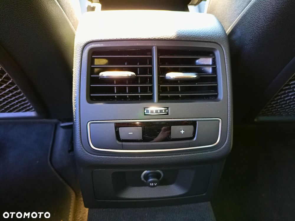 Audi A4 Avant 2.0 TDI S tronic sport - 32