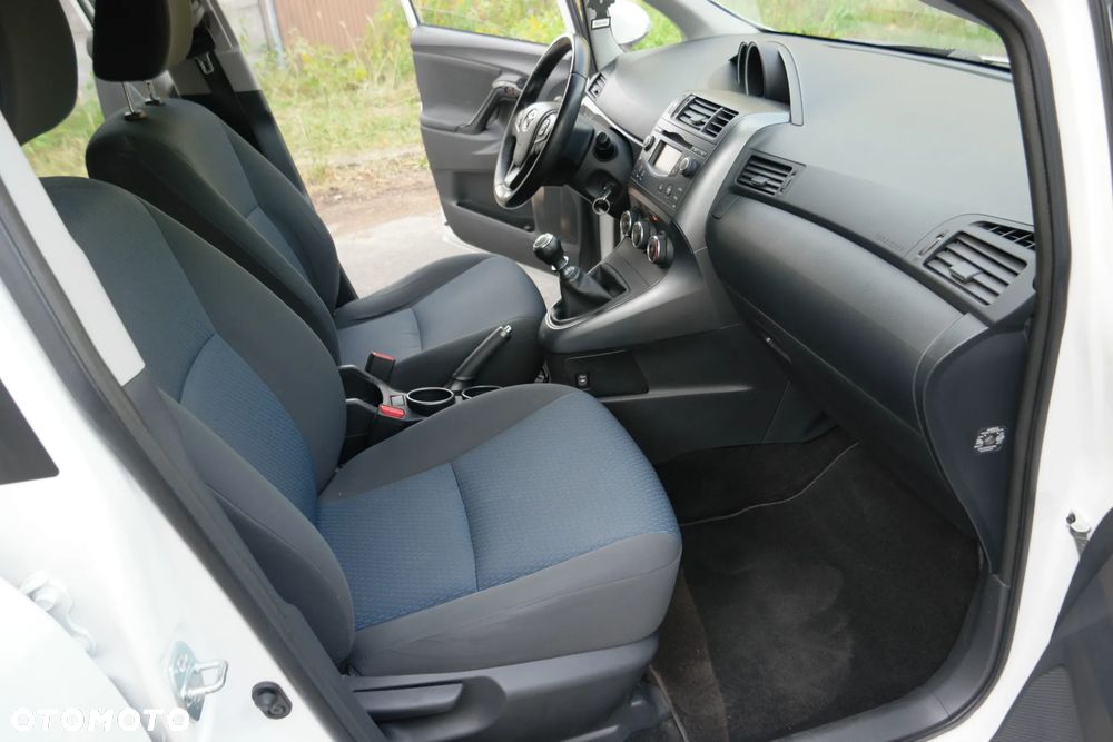 Toyota Verso - 22