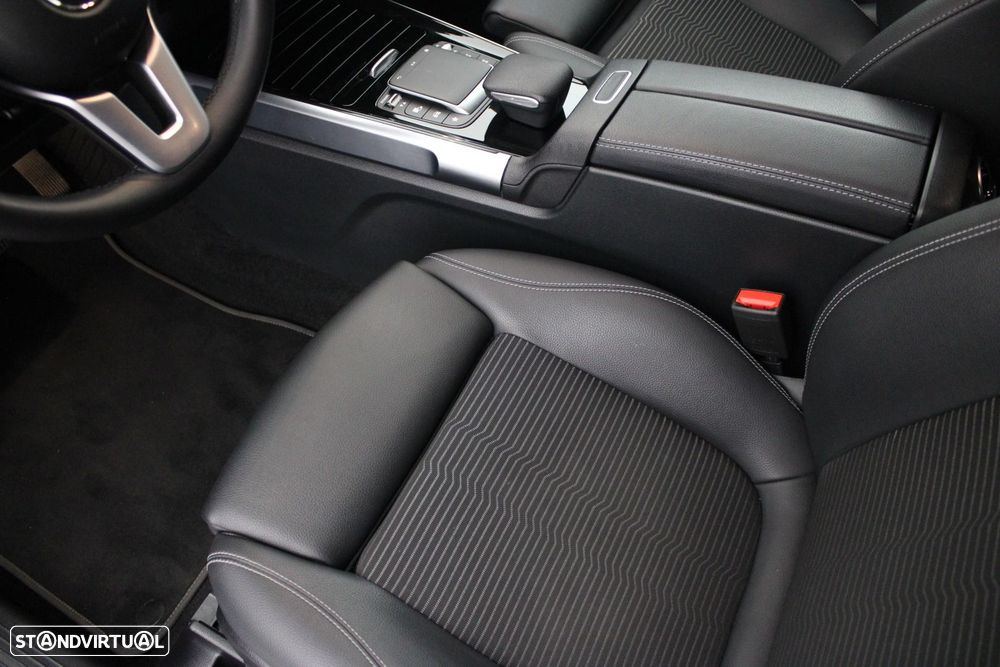 Mercedes-Benz GLB 200 d Progressive - 35