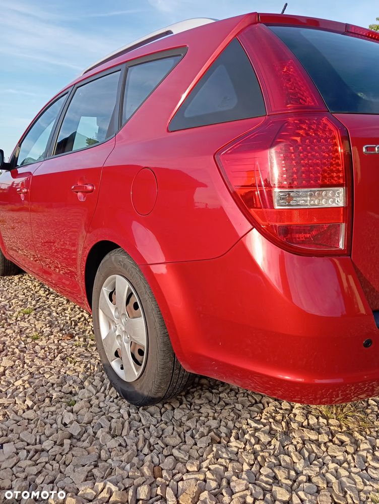 Kia Ceed 1.4 CVVT Attract - 4