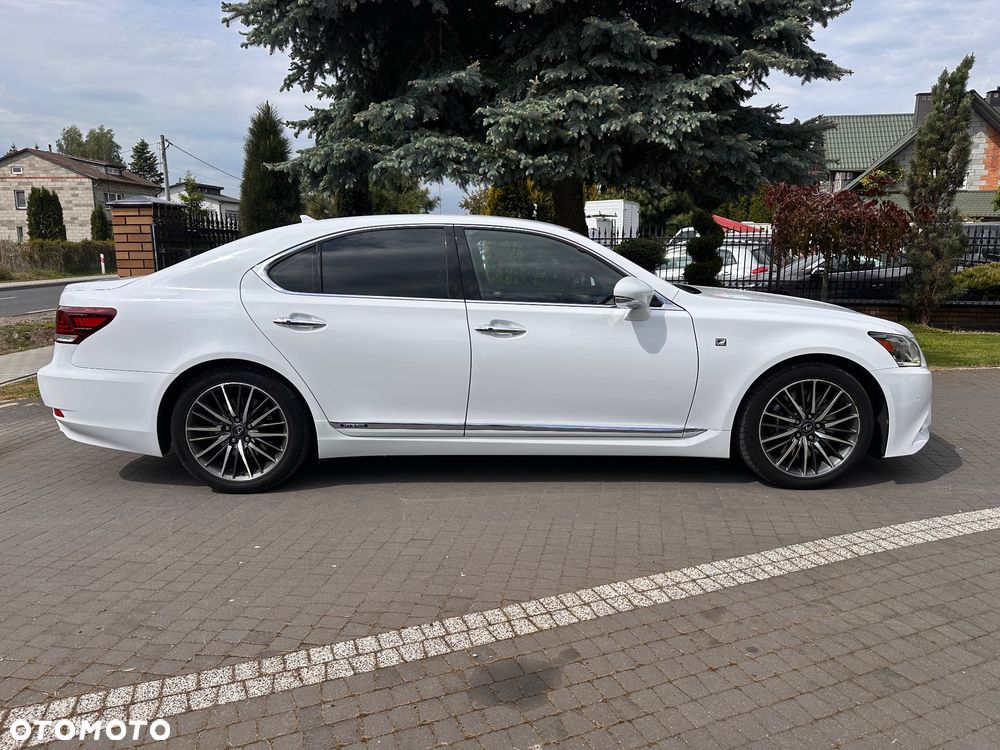 Lexus LS 600h F Sport - 15