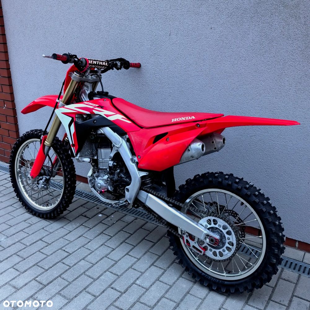 Honda CRF - 7