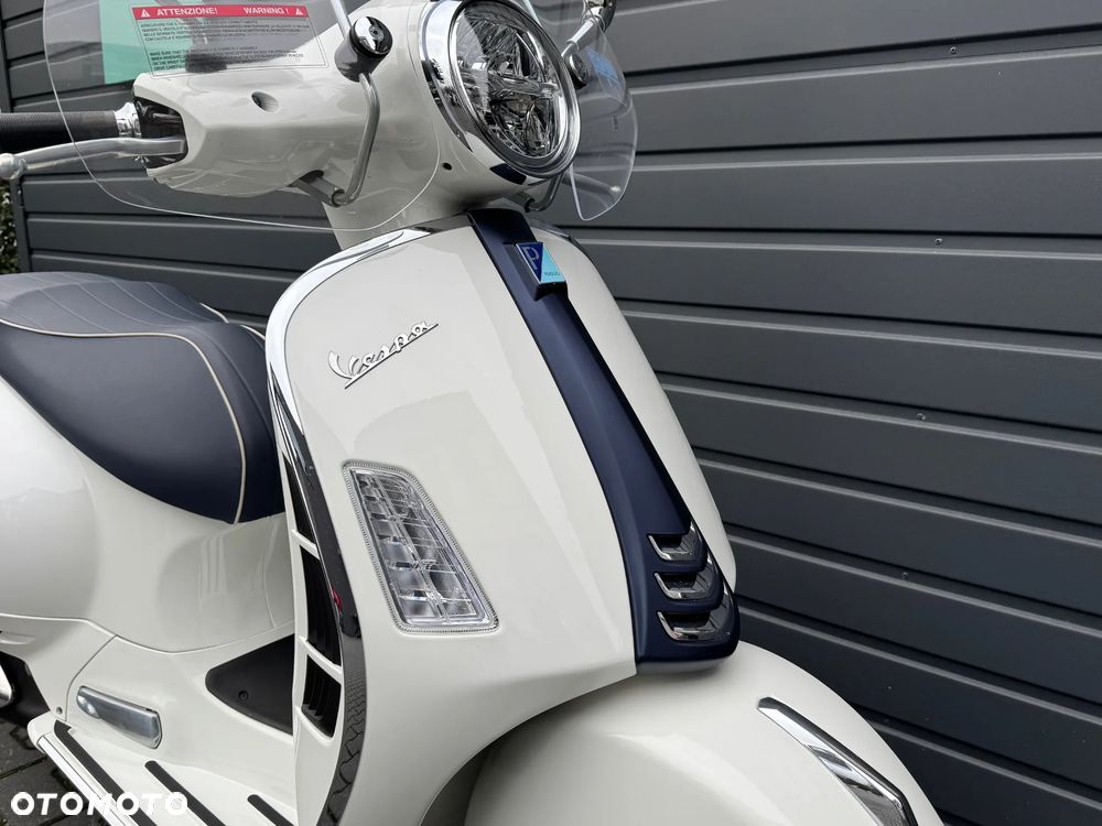 Vespa GTS - 8
