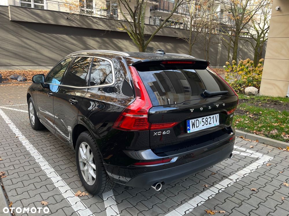 Volvo XC 60 D4 AWD Momentum - 4