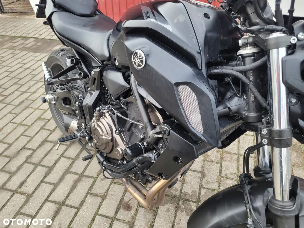Yamaha MT - 16