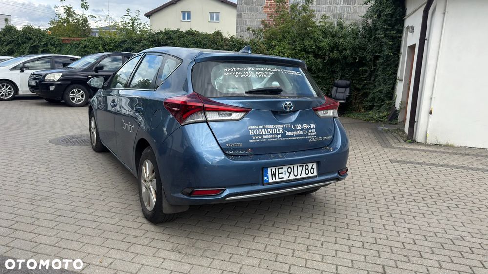 Toyota Auris Hybrid 135 Prestige - 3