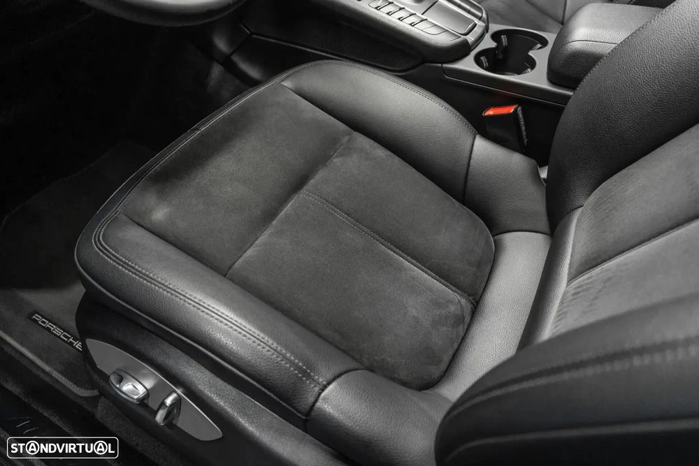Porsche Macan - 23