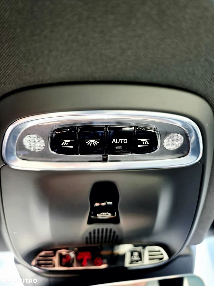 Volvo XC 60 T6 AWD Recharge Geartronic Inscription - 28