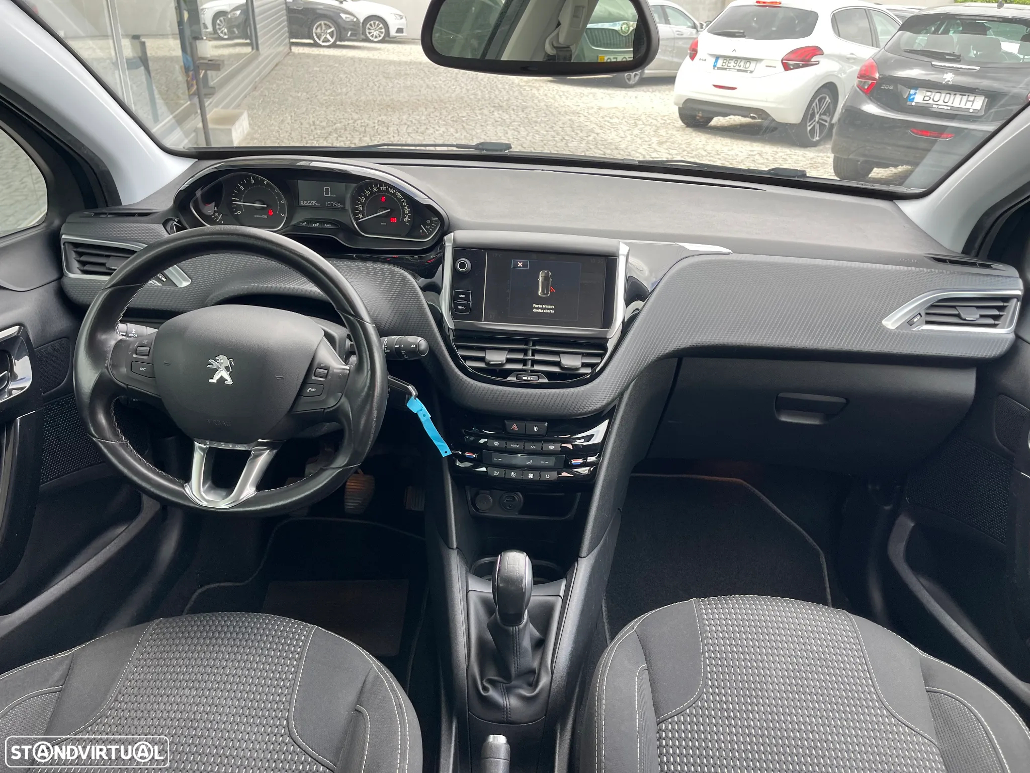 Peugeot 208 1.2 PureTech Allure - 16