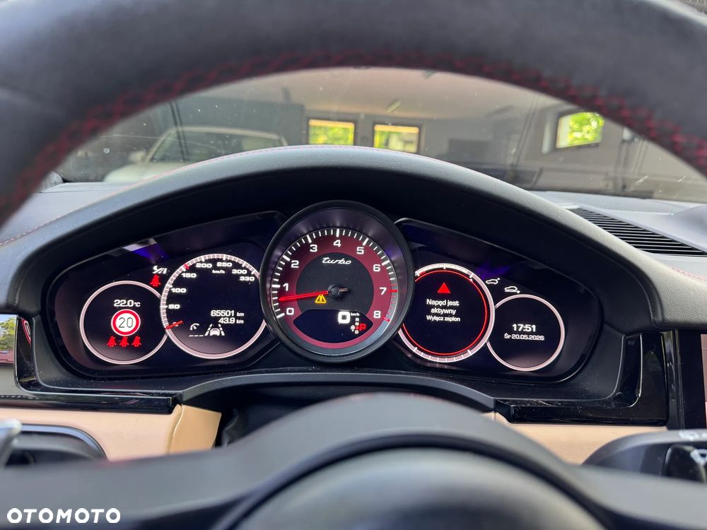 Porsche Cayenne - 19