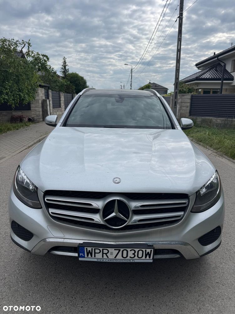 Mercedes-Benz GLC 300 4Matic 9G-TRONIC Exclusive - 9