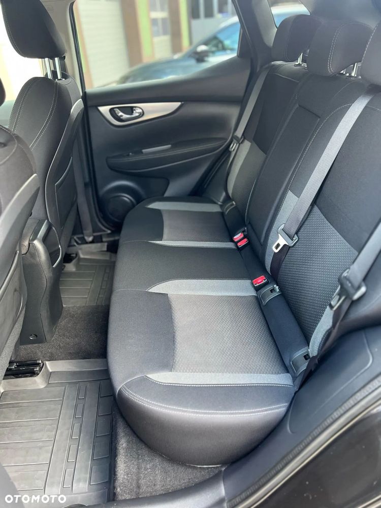 Nissan Qashqai 1.6 DIG-T N-Connecta - 7