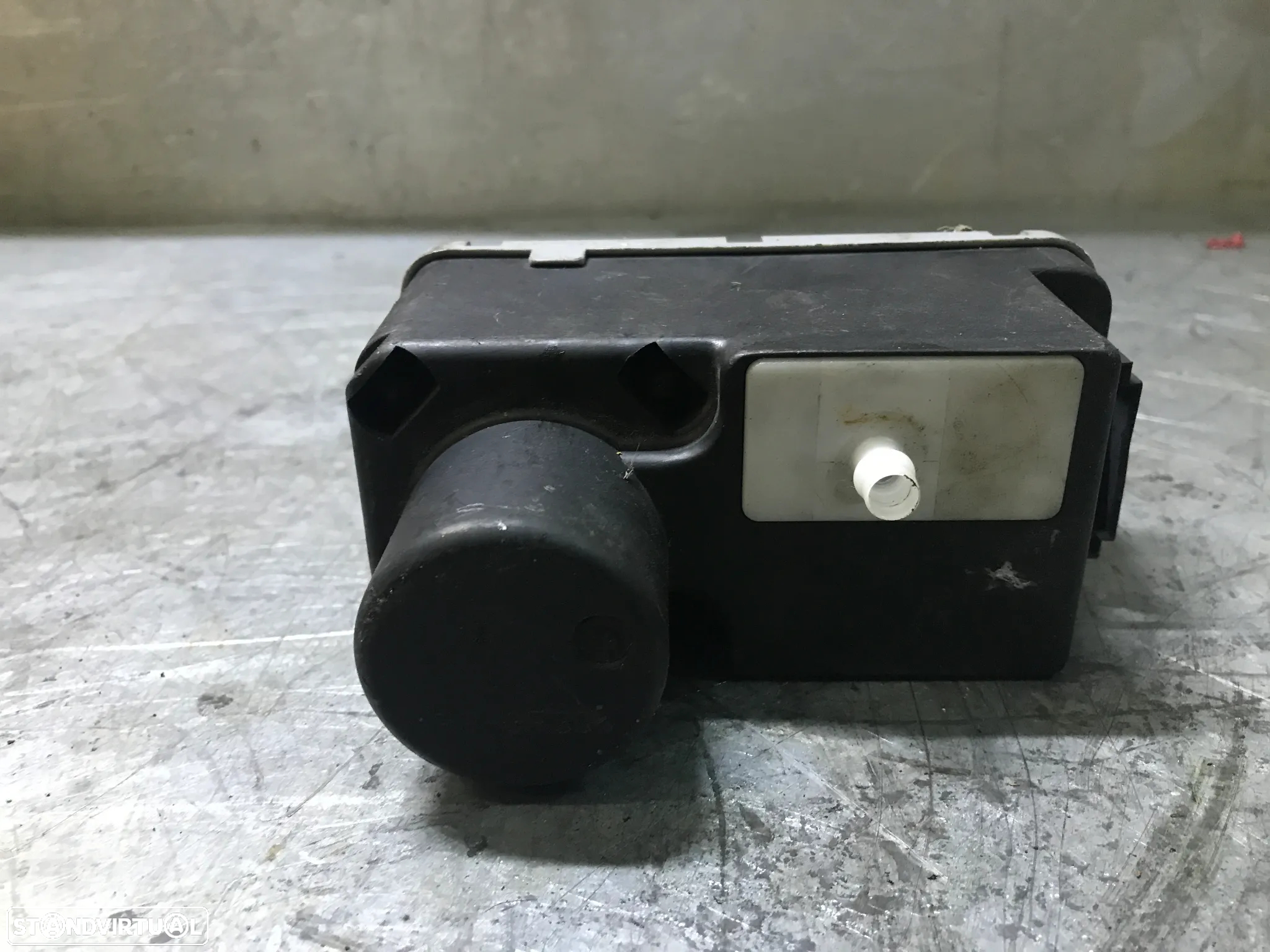 MOTOR / BOMBA VACUO FECHO CENTRAL VOLKSWAGEN POLO / GOLF III 6N0962257 1H0962257A 1H0962257 1H0962257J - 11