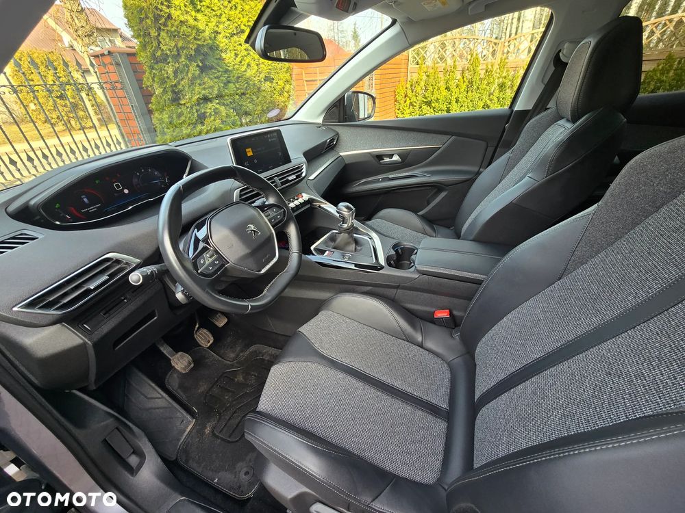 Peugeot 3008 PureTech 130 Stop & Start GPF Allure - 6