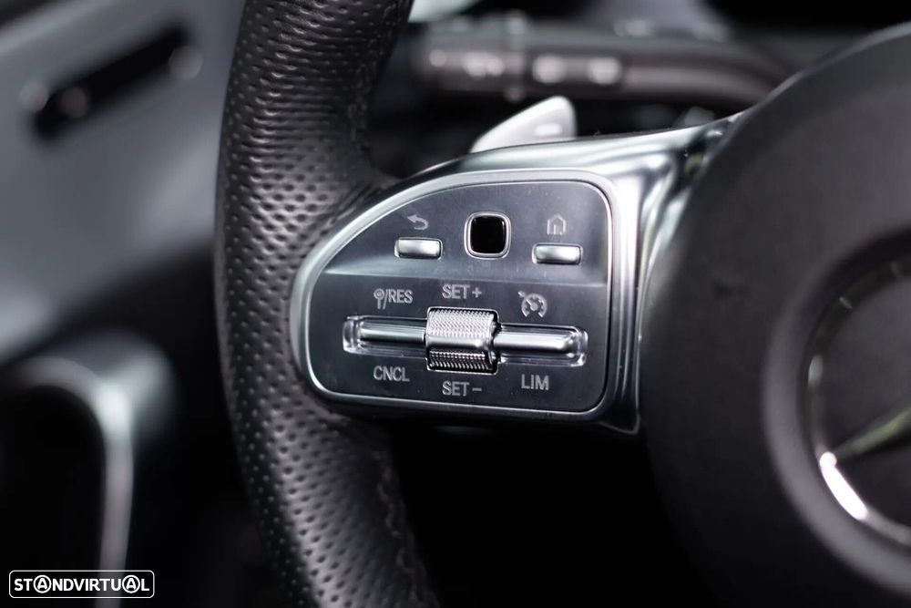 Mercedes-Benz CLA 250 e Shooting Brake AMG Line - 23