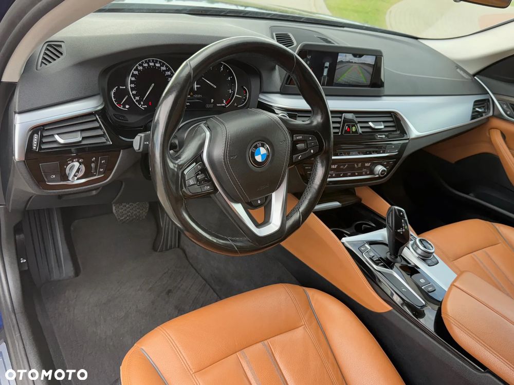 BMW Seria 5 520d xDrive Luxury Line sport - 14