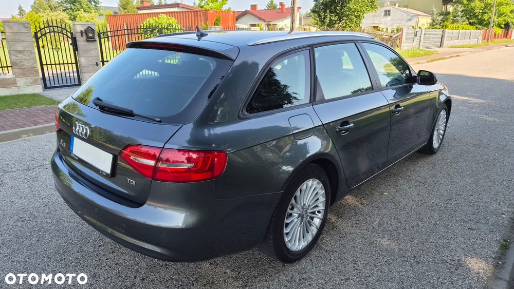 Audi A4 Avant 2.0 TDI DPF clean diesel Attraction - 4