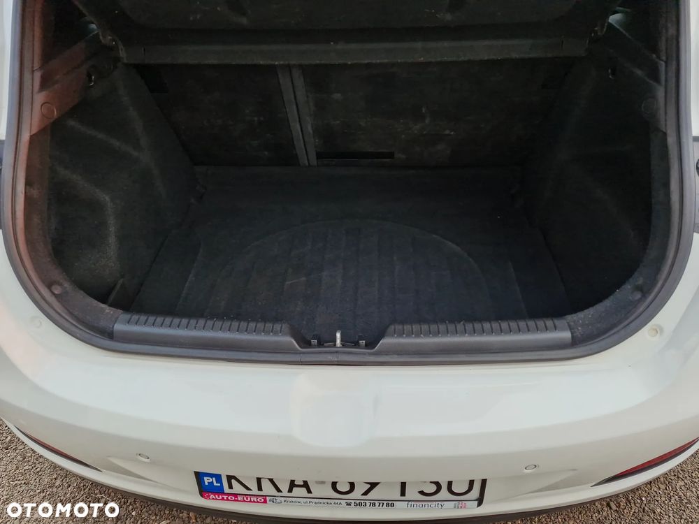 Hyundai i30 1.6 CRDi Comfort - 26