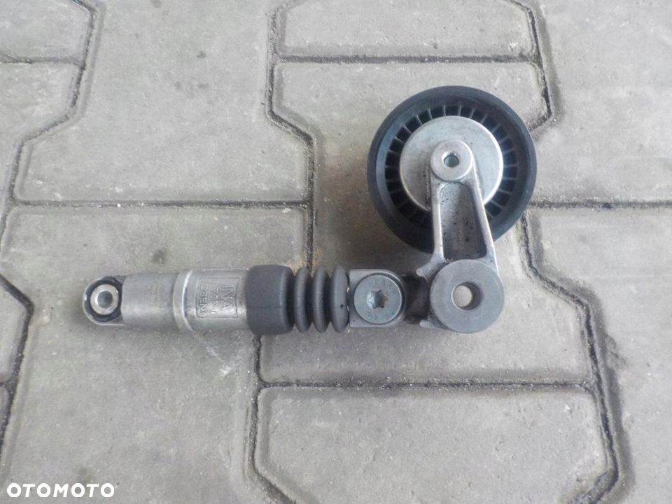 VW CRAFTER 2.5TDI ŁAPA NAPNACZ PASKA MICRO - 2