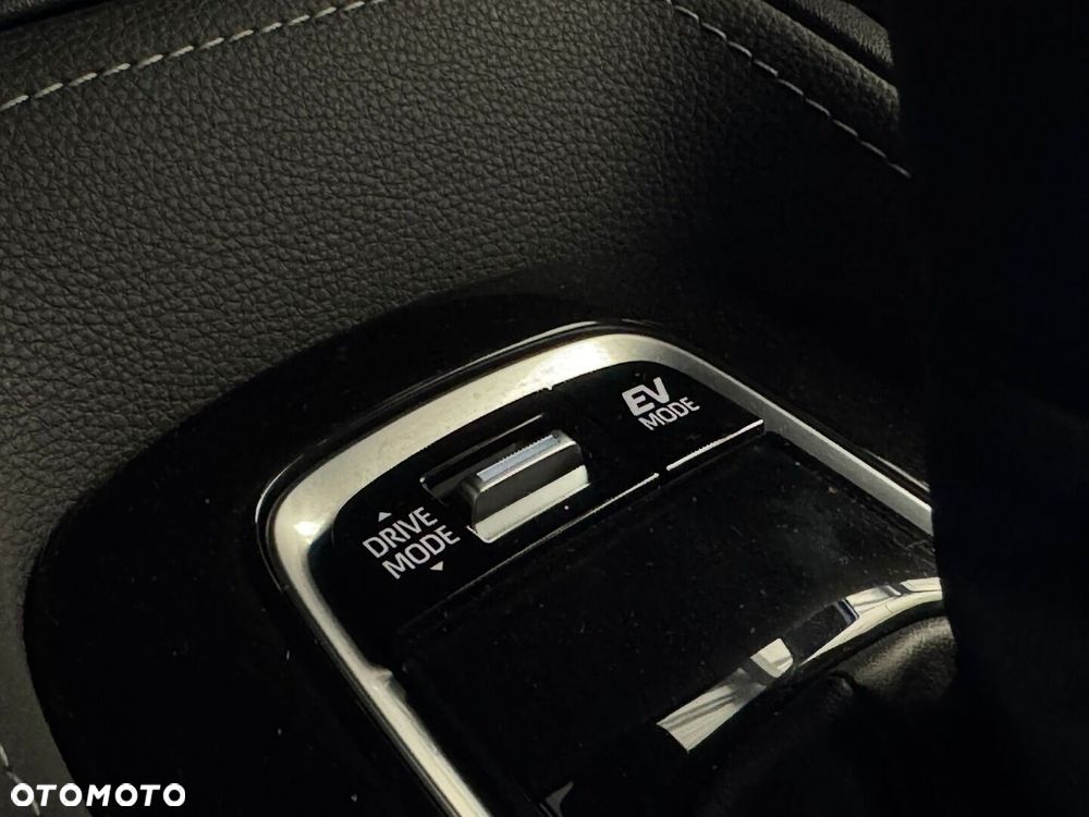 Toyota Corolla 1.8 Hybrid Style - 21