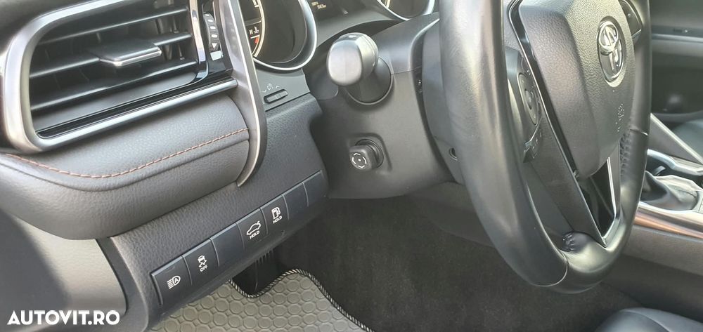 Toyota Camry 2.5 Exclusive - 14