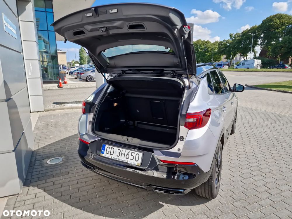 Opel Grandland X - 17