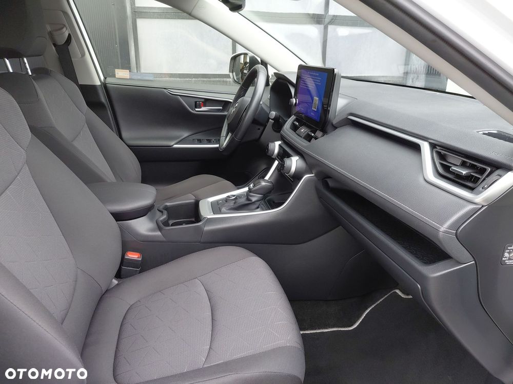 Toyota RAV4 - 12