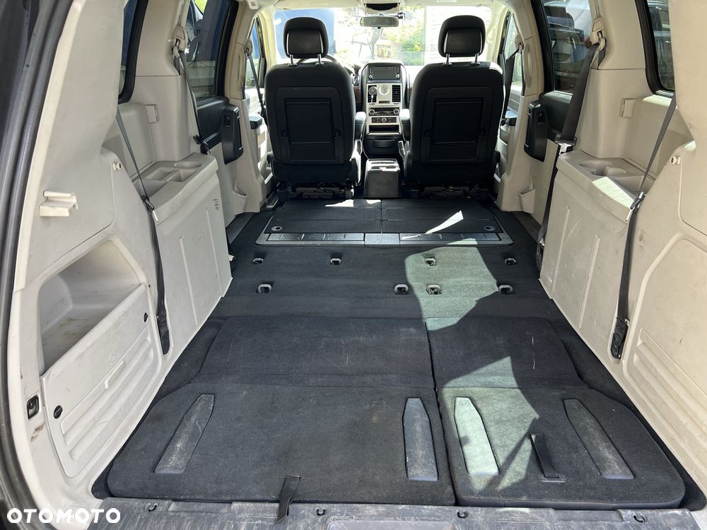 Chrysler Grand Voyager - 6