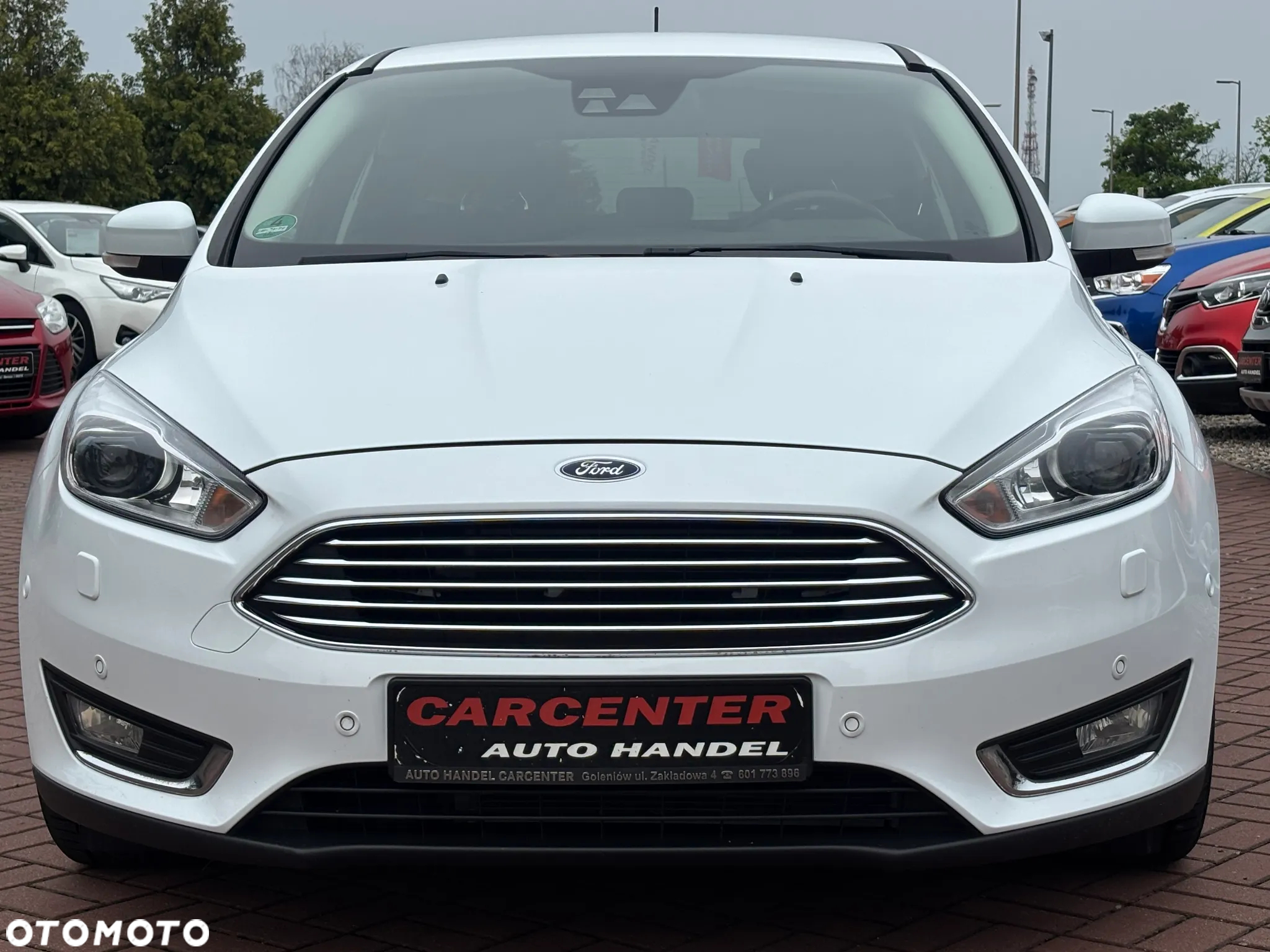 Ford Focus 1.5 EcoBlue Start-Stopp-System TITANIUM - 2