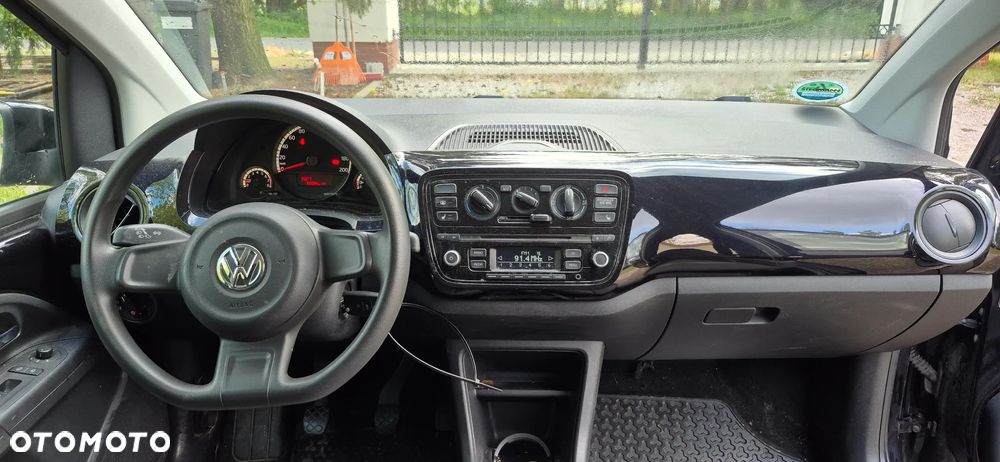 Volkswagen up! black - 11