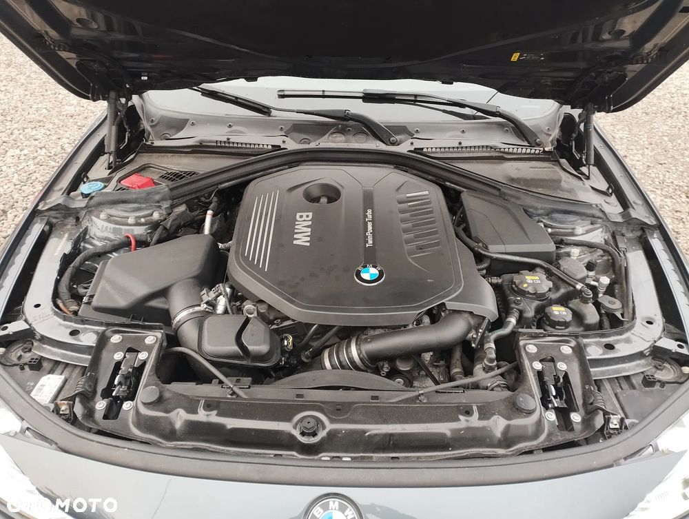 BMW Seria 3 340i GPF xDrive M Sport Shadow sport - 27