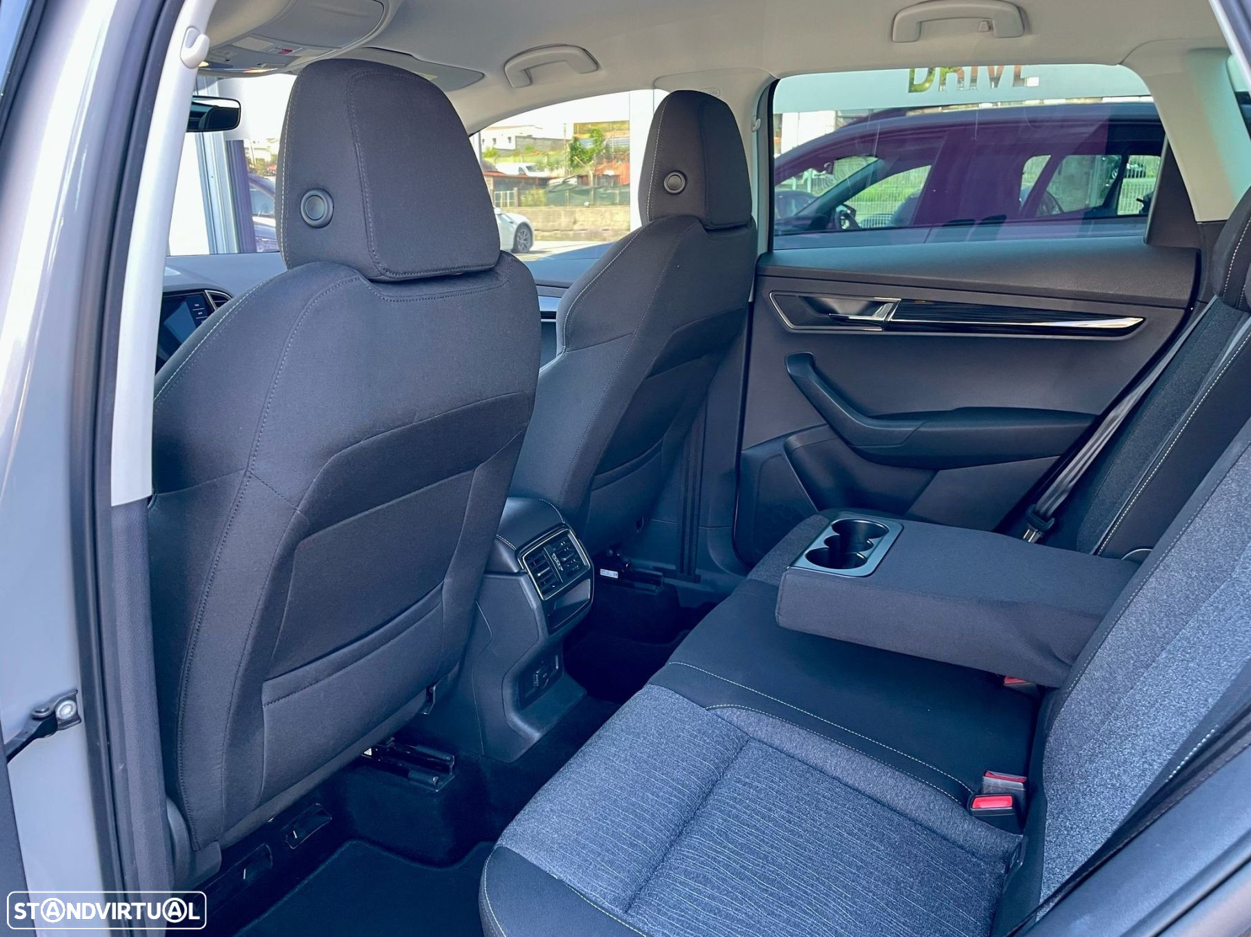 Skoda Karoq 2.0 TDI Ambition - 9