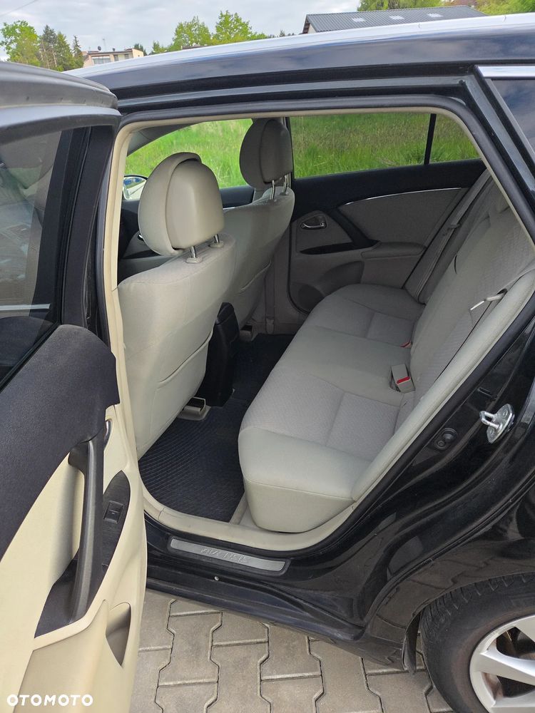 Toyota Avensis 2.0 D-4D Sol - 7