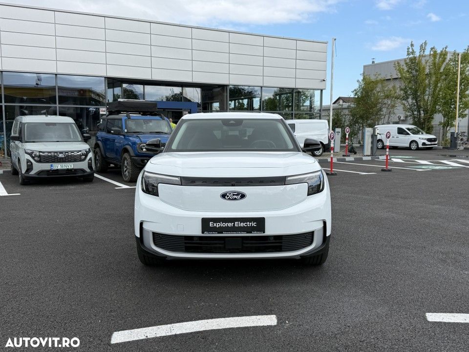 Ford Explorer - 4