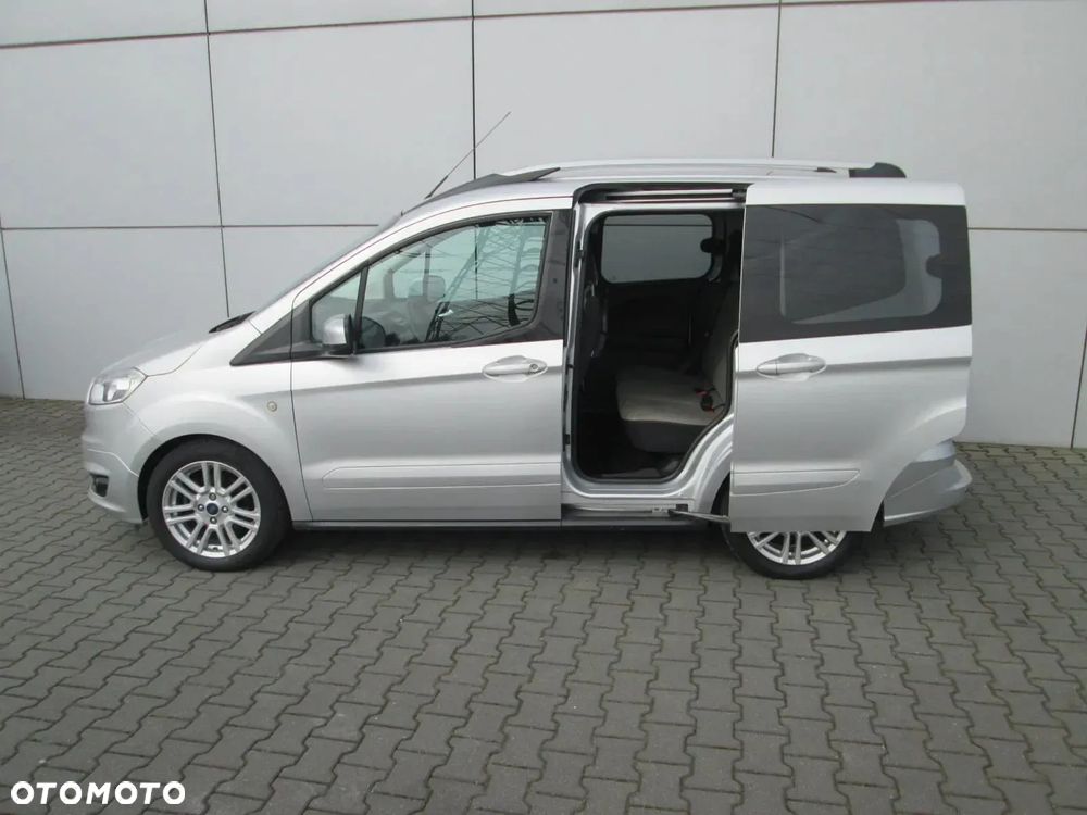 Ford Tourneo Courier 1.5 TDCi Ambiente - 12