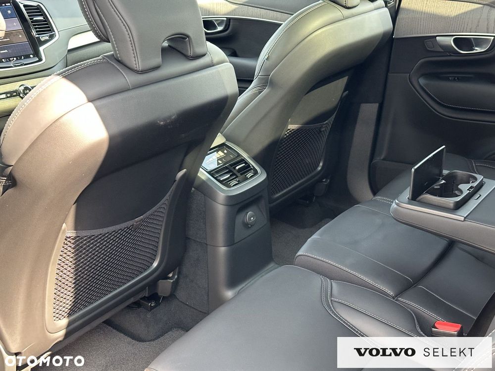 Volvo XC 90 - 35