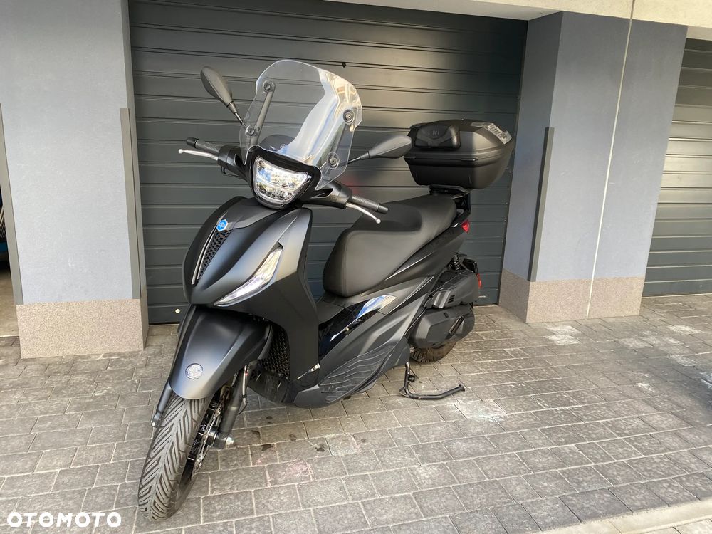 Piaggio Beverly - 1