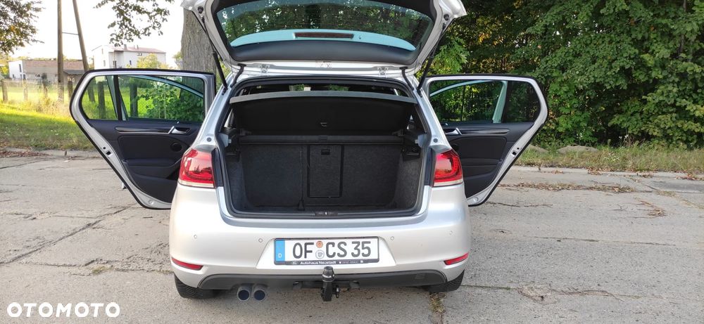 Volkswagen Golf - 33