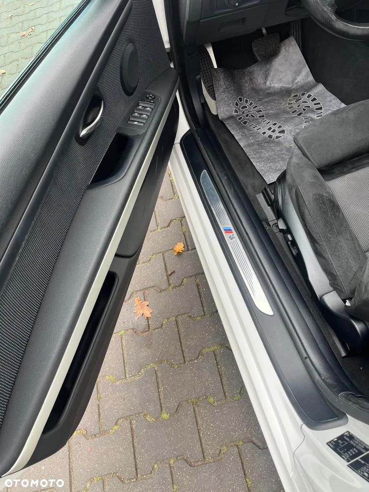BMW Seria 3 335i Cabrio - 7