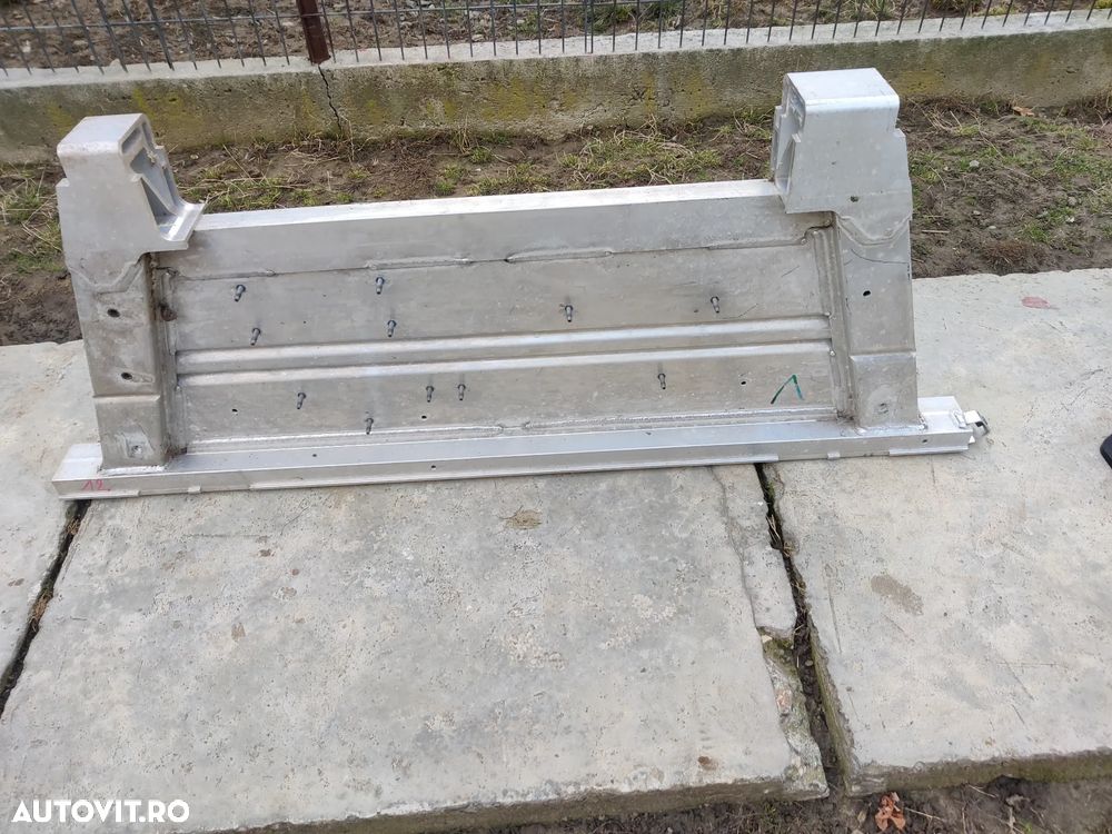 Punte fata subcadru frontal intaritura partea inferioara Volvo XC40 C40 Electric 32333818 - 3