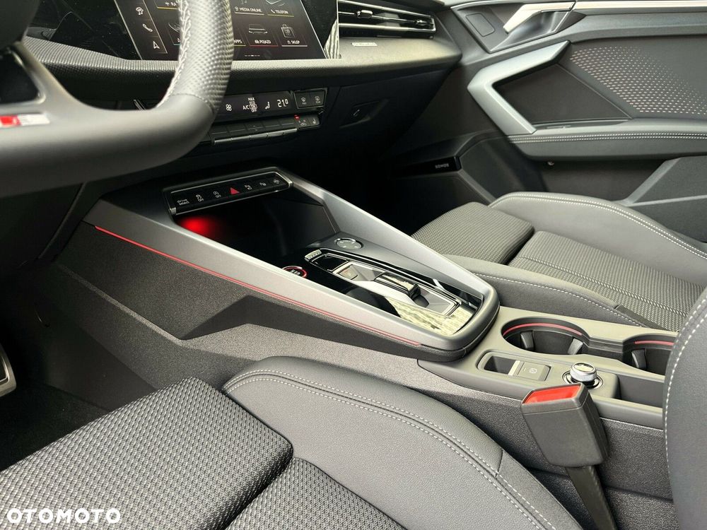 Audi S3 Limousine - 30