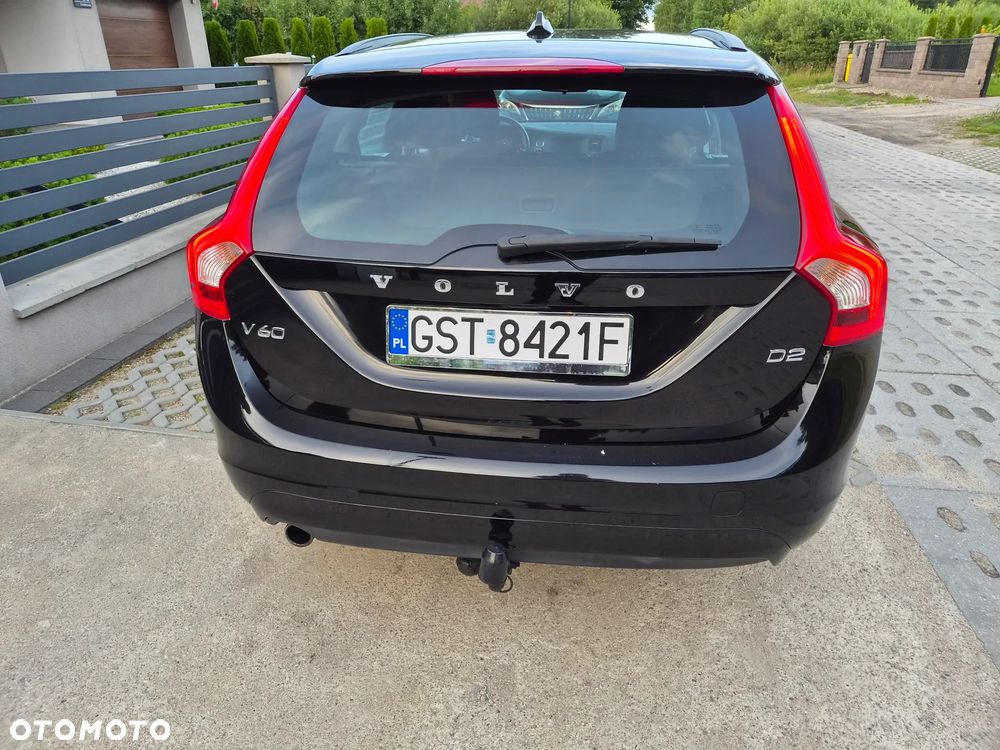 Volvo V60 D2 Kinetic - 16