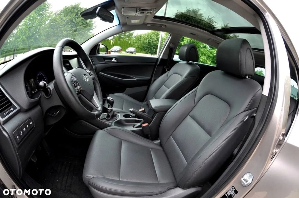Hyundai Tucson 2.0 CRDI 2WD Style - 19