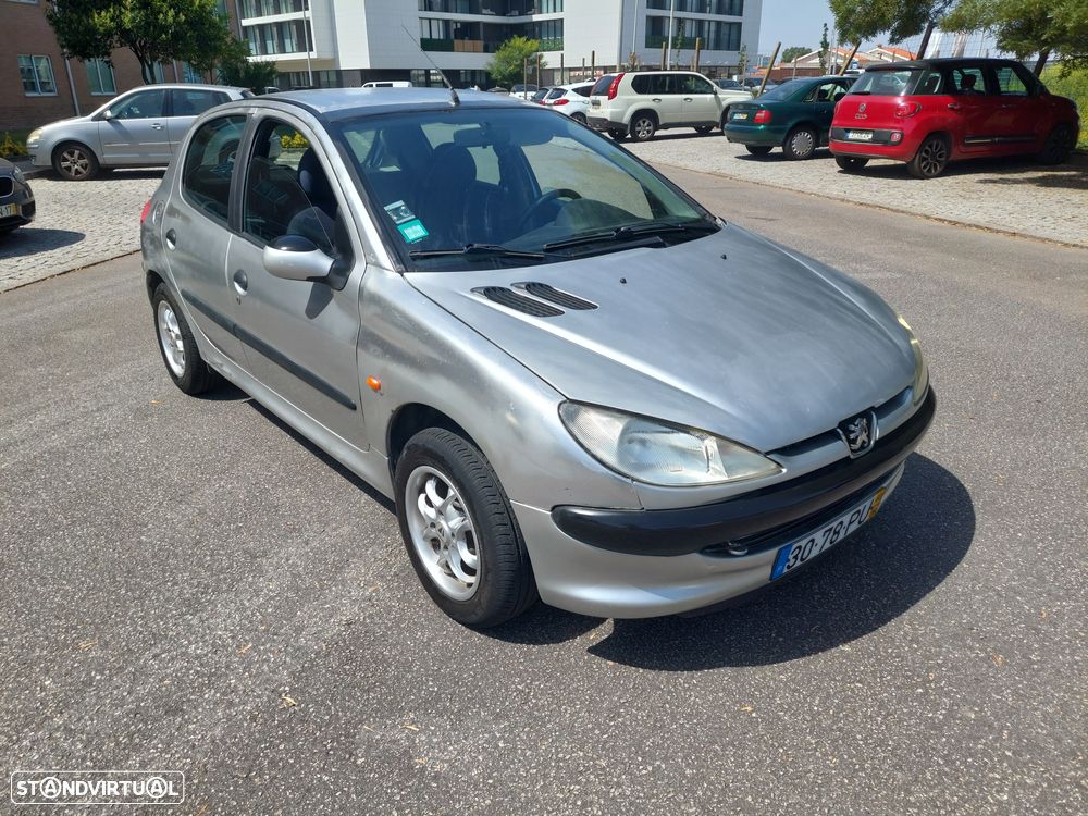 Peugeot 206 1.1 XR - 2