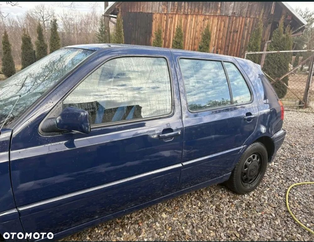Volkswagen Golf 1.6 CL - 6